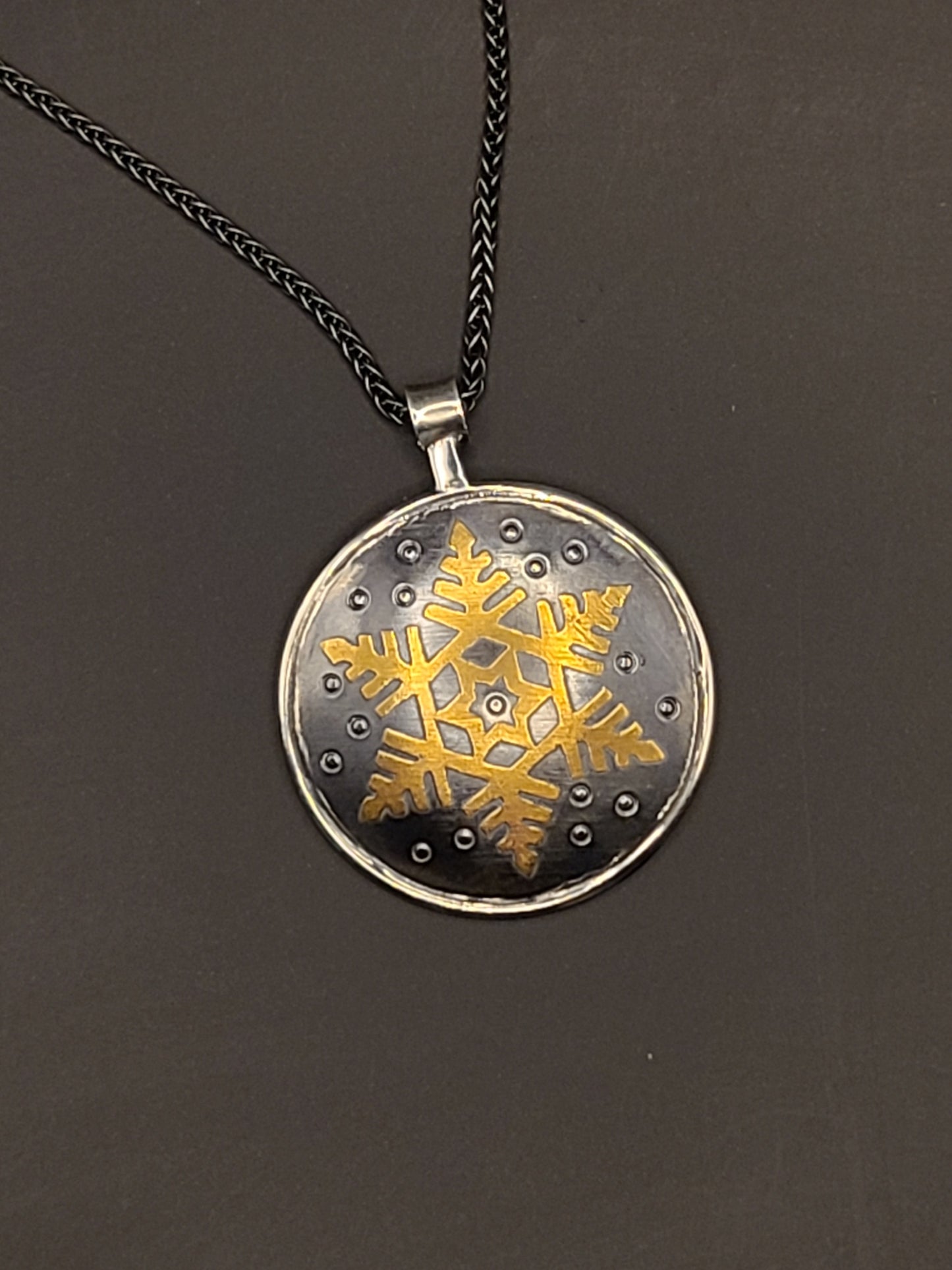 Keumbo Snowflake Pendant